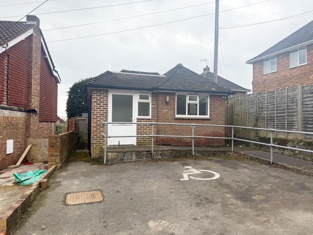 Lot: 76 - FORMER DOCTORS SURGERY WITH POTENTIAL - Detached single story former GP surgery